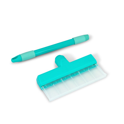 easyLIGHT mini with 22cm (8.66 inch) wide silicone lip and a short handle
